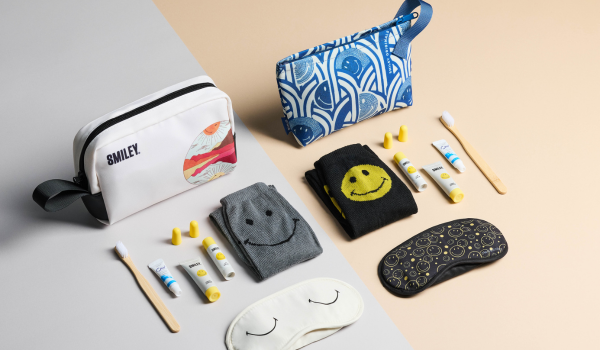 STARLUX × Smiley Premium Economy Kits official collaboration image
