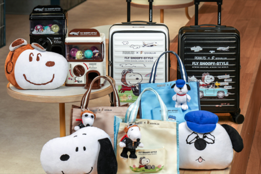 台湾限定】セブンイレブン×星宇航空×スヌーピー トラベルバッグ (ベージュ) 台湾限定】セブンイレブン×星宇航空×スヌーピー トラベルバッグ